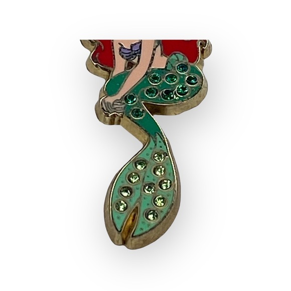 Disney Pin Trading ⦿ Collector Edition Ariel The Little Mermaid Pin ⦿ ©️2006 ⦿ - Picture 3 of 13